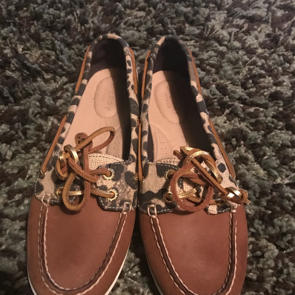 Sperry’s - Picture 3 of 3
